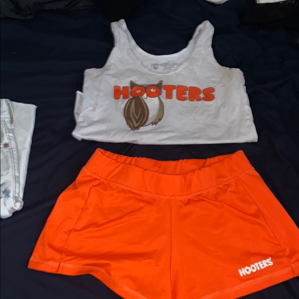 Hooters girl set